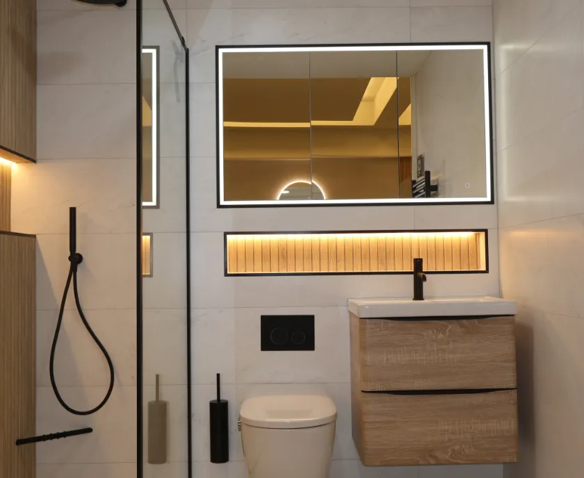 Light Marble-Effect Tiles & Wood-Lined Details
